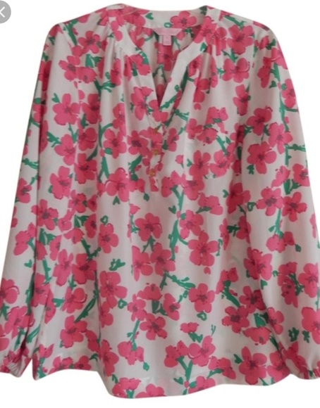 Lilly Pulitzer Tops - Lilly Pulitzer Elsa floral blouse size large